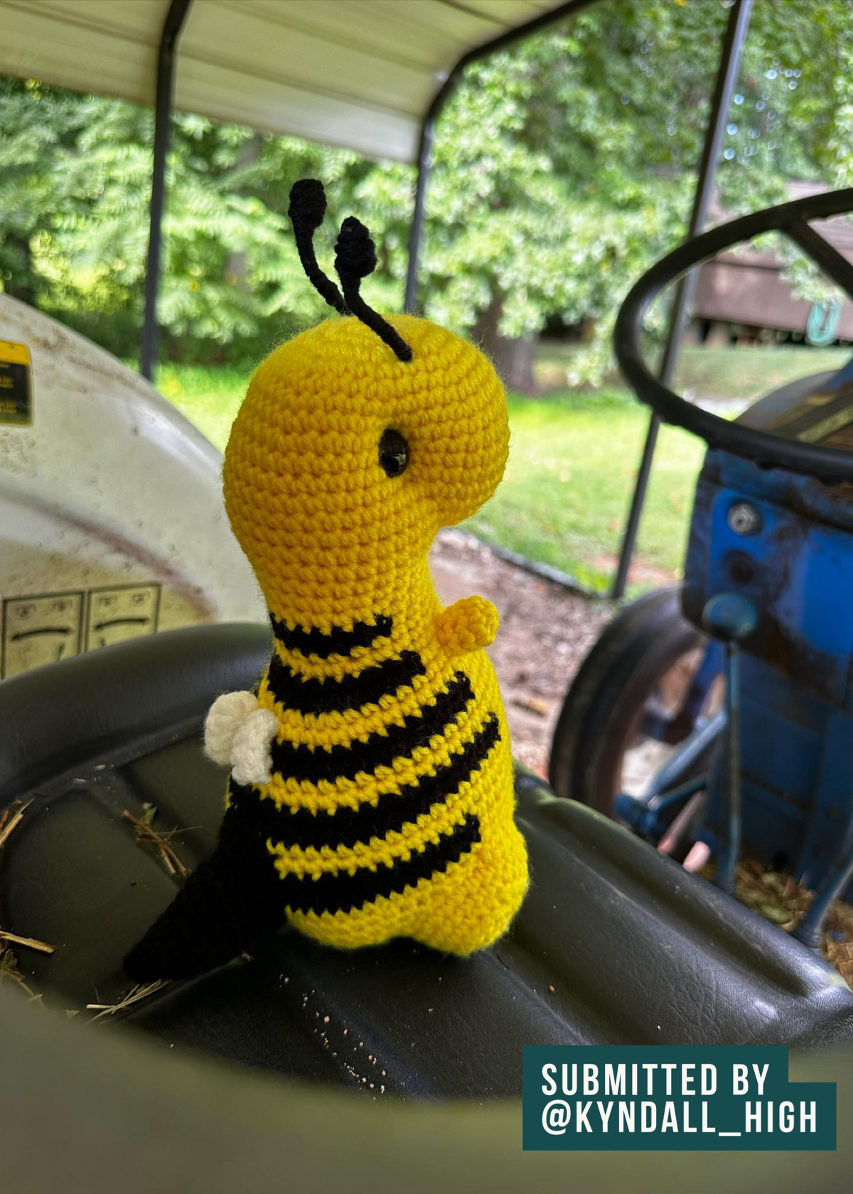 Sting the Bumblebee - Chubby Dinosaur