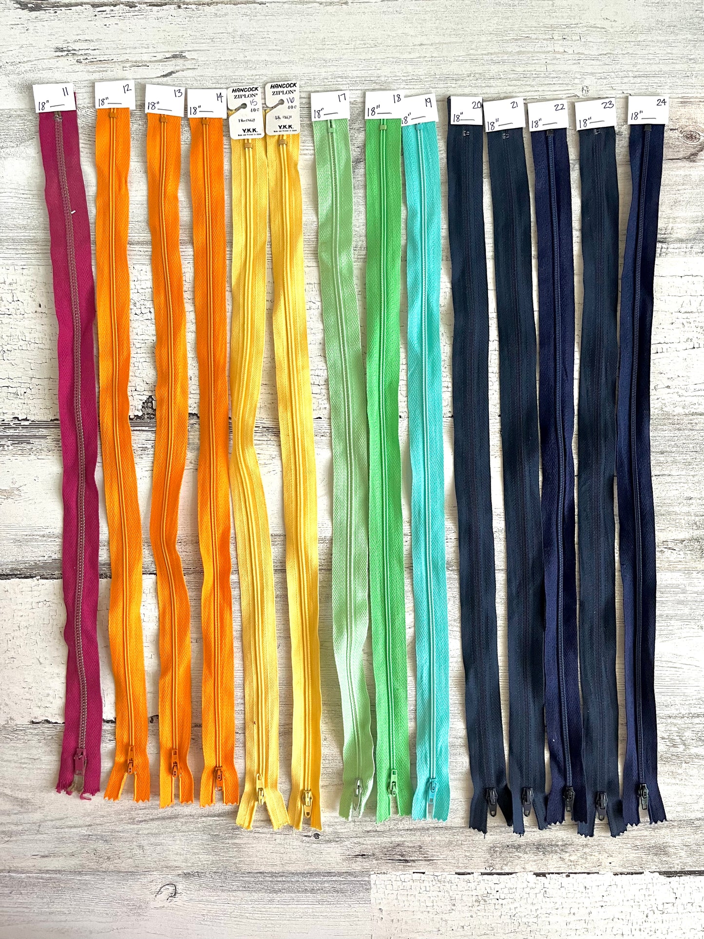 18 inch Zippers